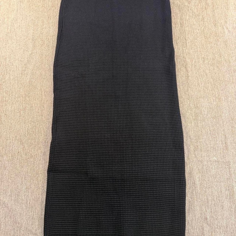 Tea N Rose Black Waffle Knit Midi Maxi Skirt Small NWT IWS48259